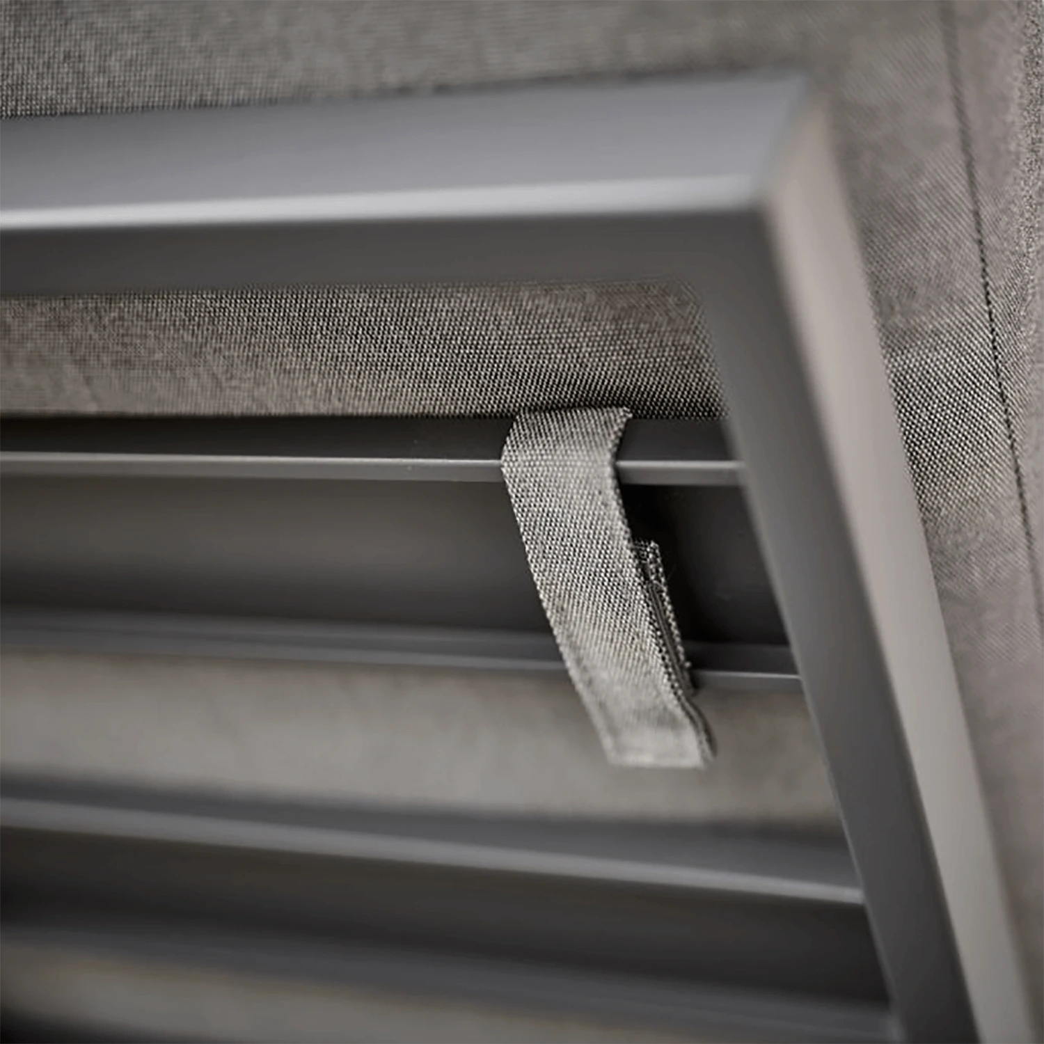 Kettler Elba Daybed In Anthracite/Teak 6 Kettler Elba Daybed In Anthracite/Teak - Image 4