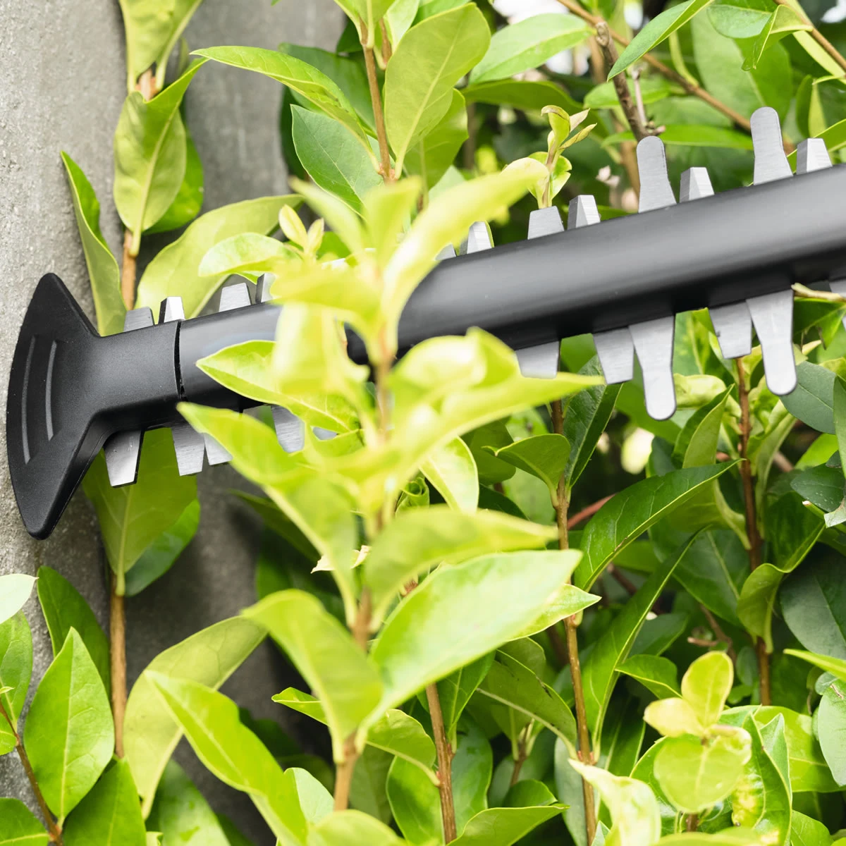 Bosch AHS 50-20 Li Cordless Hedge Trimmer 6 Bosch AHS 50-20 Li Cordless Hedge Trimmer - Image 4