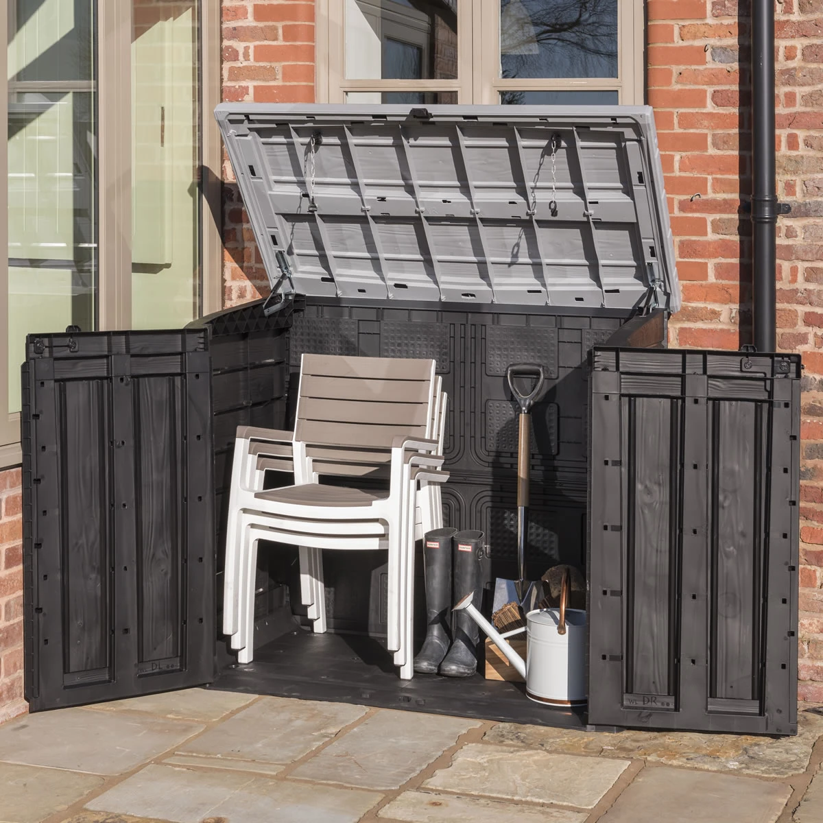 Keter Hideaway XL Garden Storage Box - Anthracite 4 Keter Hideaway XL Garden Storage Box - Anthracite - Image 2