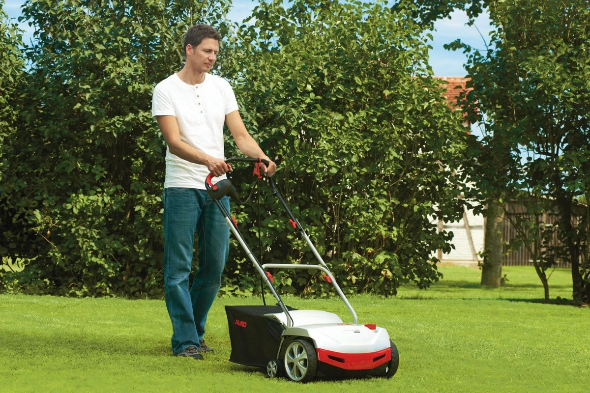 AL-KO Electric Combi Care Comfort Lawn Scarifier - 38E 5 AL-KO Electric Combi Care Comfort Lawn Scarifier - 38E - Image 3