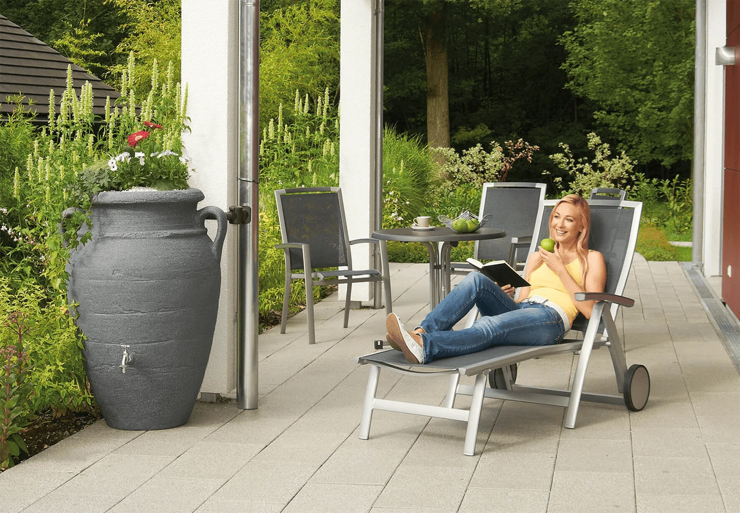 Garantia Antique Amphora Water Butt, 600 Litres, In Dark Granite 3 Garantia Antique Amphora Water Butt, 600 Litres, In Dark Granite