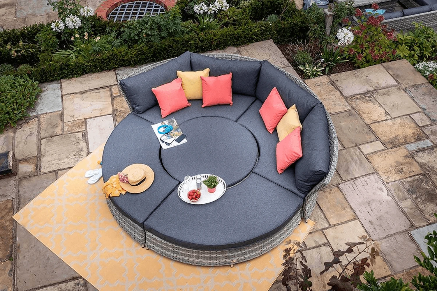 Hartman Heritage Grand Round Casual Dining Set And Day Bed In Ash / Slate 6 Hartman Heritage Grand Round Casual Dining Set And Day Bed In Ash / Slate - Image 4