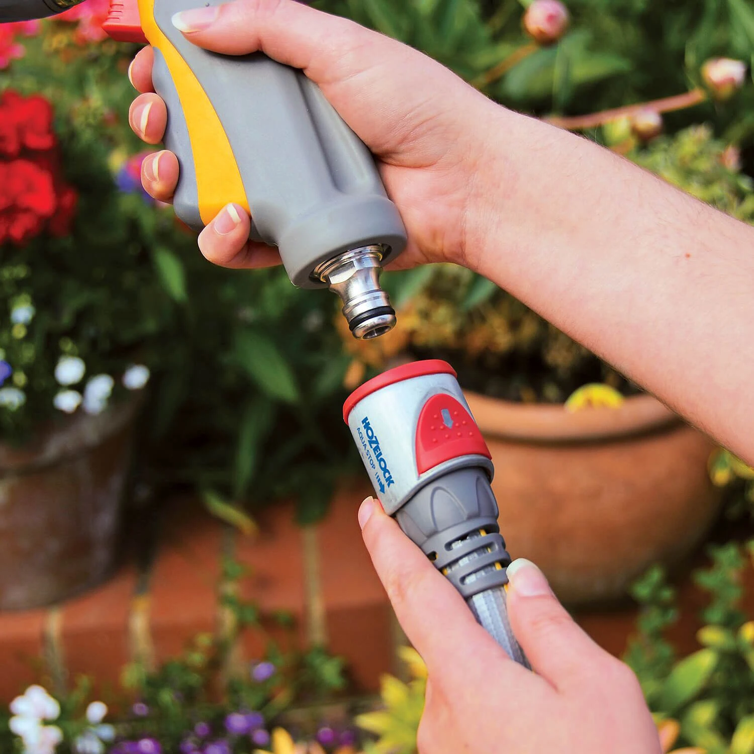 Hozelock Pro Metal Aqua Stop Connector 4 Hozelock Pro Metal Aqua Stop Connector - Image 2