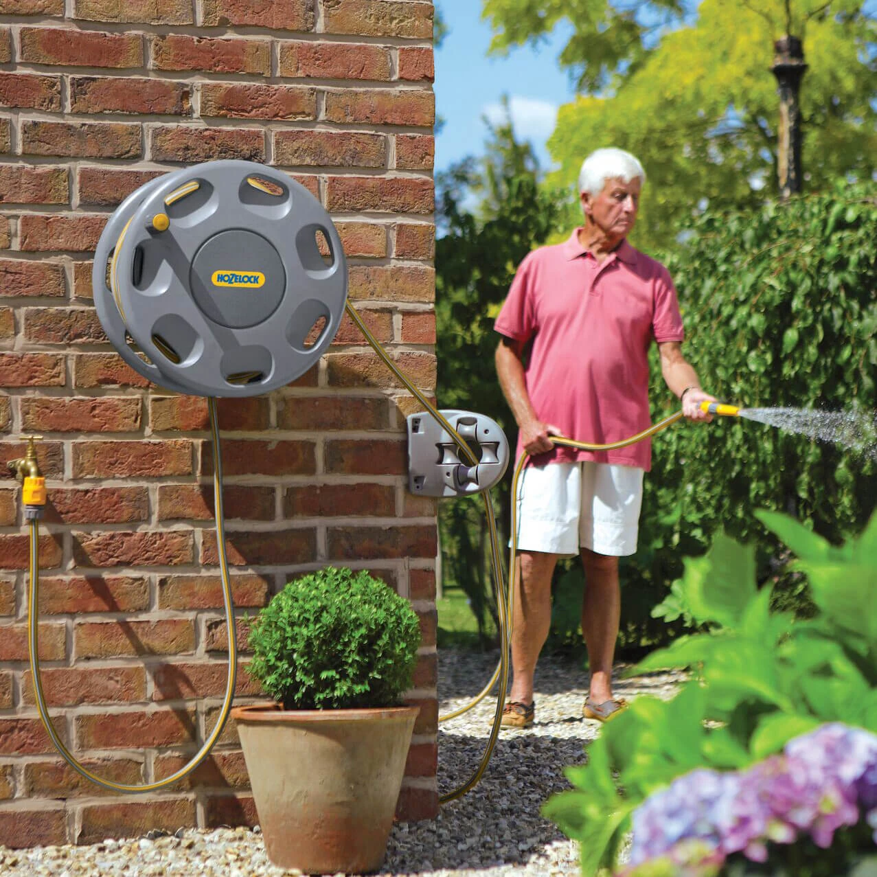 Hozelock Wall Mounted Reel, 60m Capacity - 2390 4 Hozelock Wall Mounted Reel, 60m Capacity - 2390 - Image 2