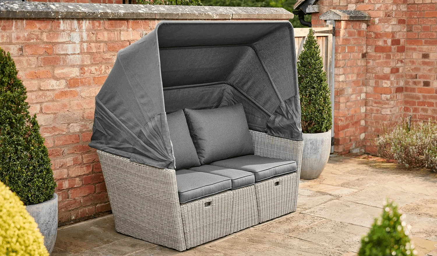 Kettler Palma Daybed In Whitewash 3 Kettler Palma Daybed In Whitewash