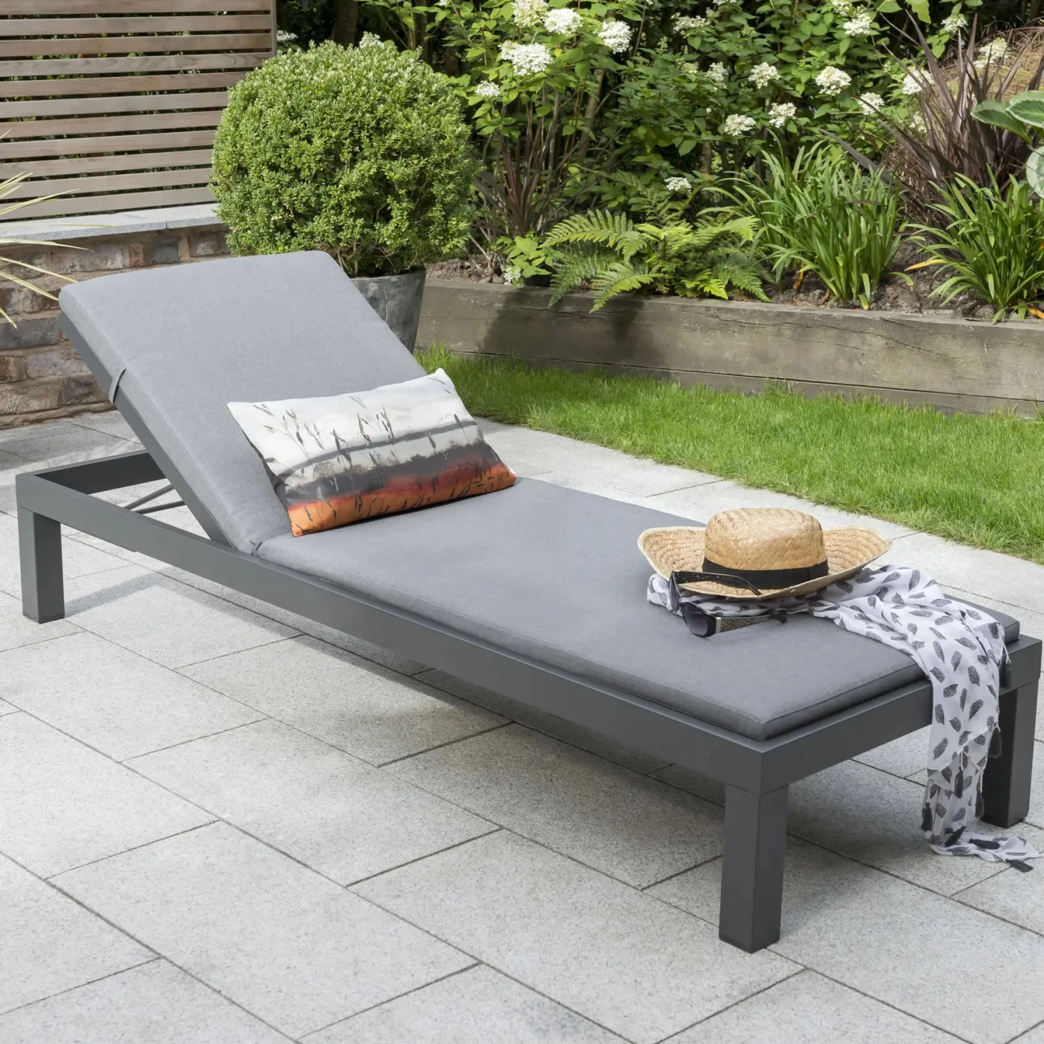 Kettler Elba Lounger In Anthracite / Charcoal 3 Kettler Elba Lounger In Anthracite / Charcoal