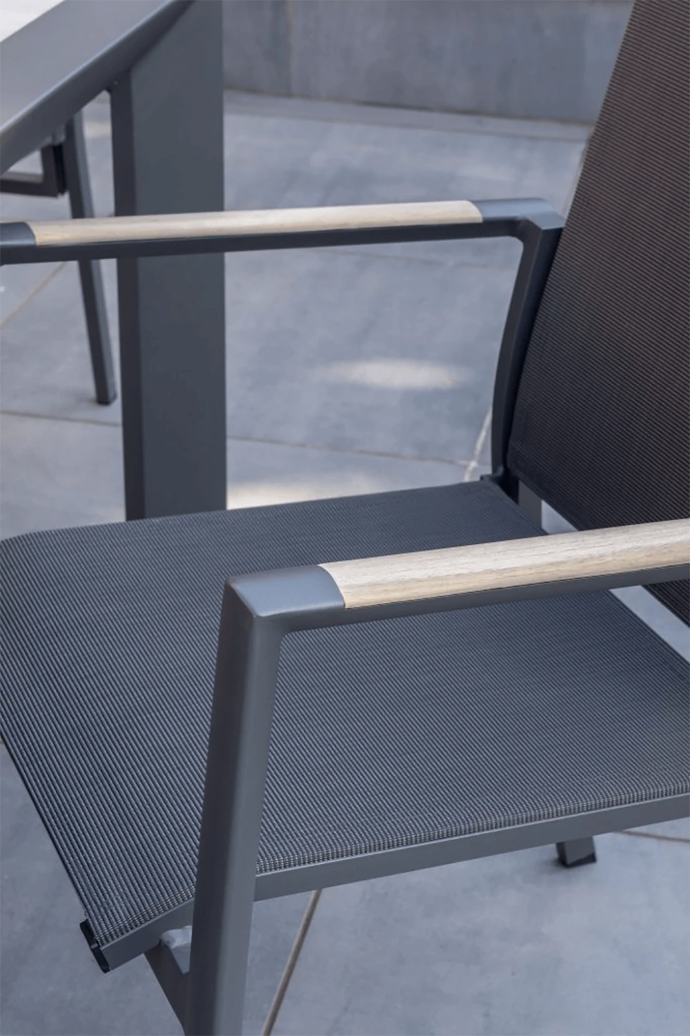 Kettler Surf Active 6 Seater Rectangular Dining Set In Iron Grey 5 Kettler Surf Active 6 Seater Rectangular Dining Set In Iron Grey - Image 3