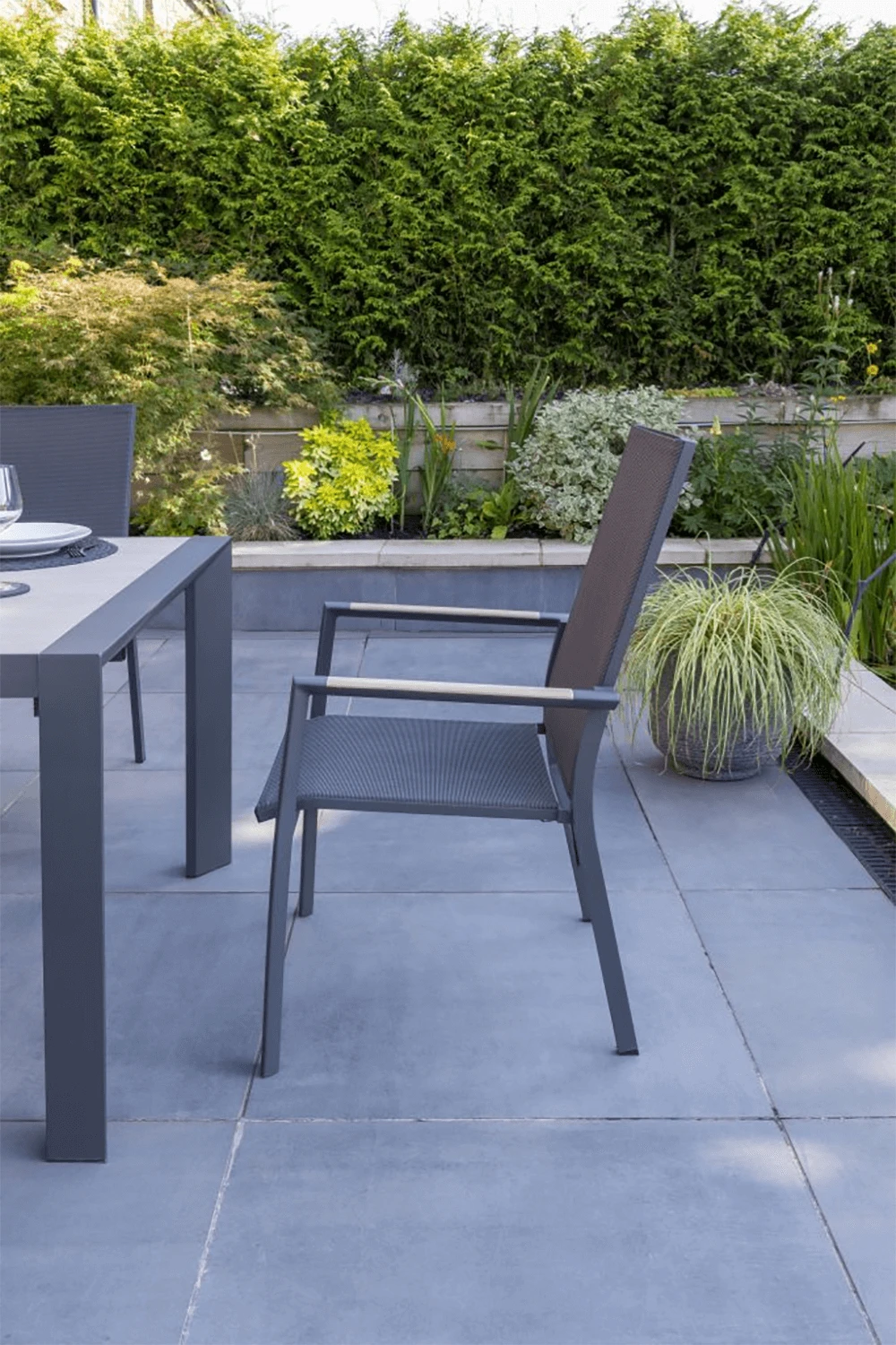 Kettler Surf Active 6 Seater Rectangular Dining Set In Iron Grey 6 Kettler Surf Active 6 Seater Rectangular Dining Set In Iron Grey - Image 4